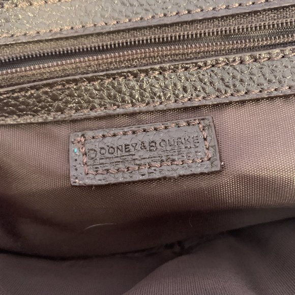 Dooney & Bourke Signature Canvas Shoulder Bag in Like New Condition!!! - Picture 13 of 13